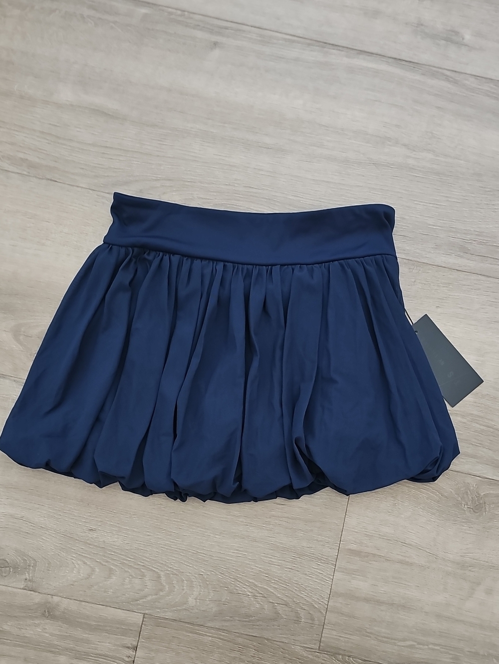 TS ByThrive Navy Bubble Hem Skort Size Medium